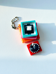 3D Printed Book Stack Clicker Keychain – Fantasy Fidget Toy with Black Cat or Shiny Dragon Variants