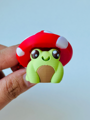 3D Printed Mystical Frog Desk Buddy – Articulated Fidget Toy with Clicky Mushroom Hat