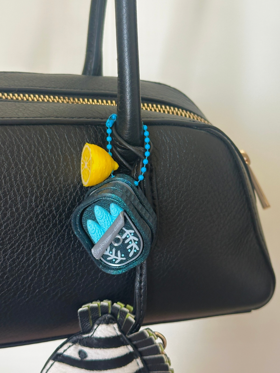 Sardine Tin Clicky Pal | Mechanical Keyboard Switch Keychain – product view | Dubai 3D Printing